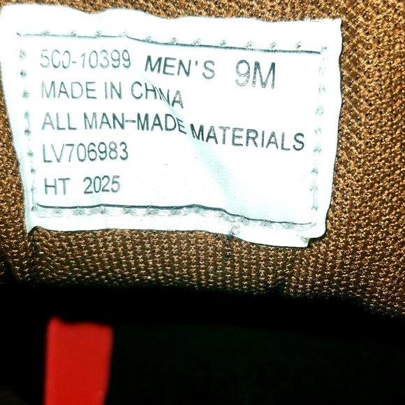 Levi's Men's Brown Sneakers Size 9. - Picture 9 of 15